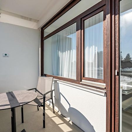 Huber Living Basic 106 Apartment Germering Bagian luar foto