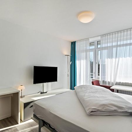 Huber Living Basic 106 Apartment Germering Bagian luar foto