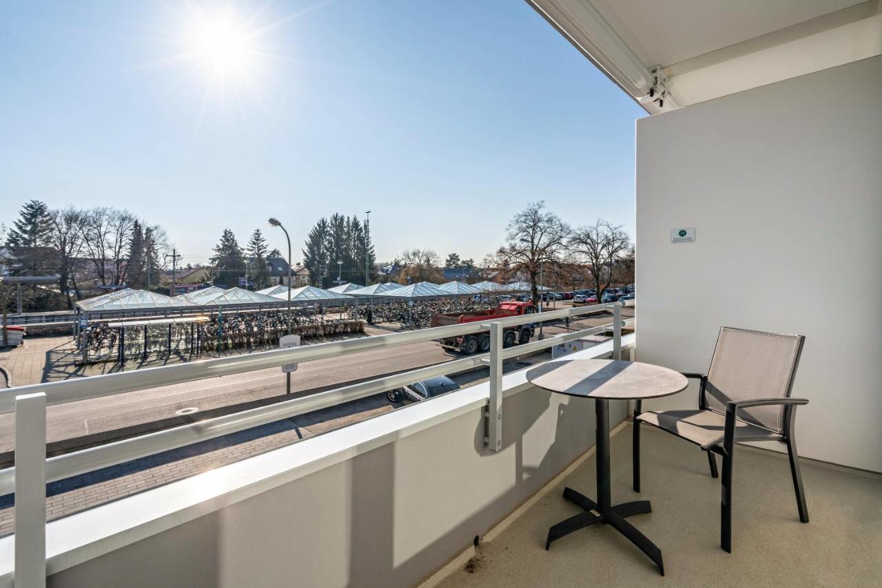 Huber Living Basic 106 Apartment Germering Bagian luar foto
