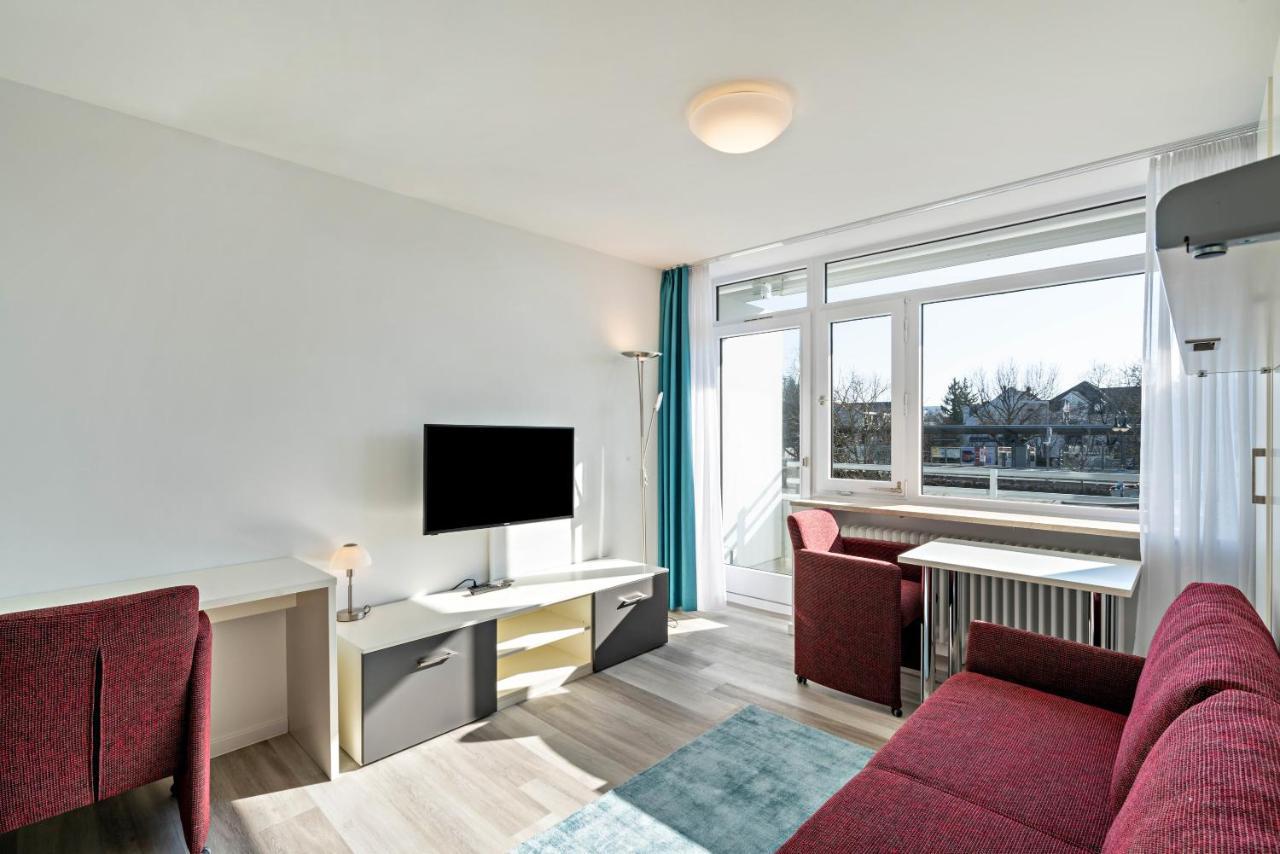 Huber Living Basic 106 Apartment Germering Bagian luar foto