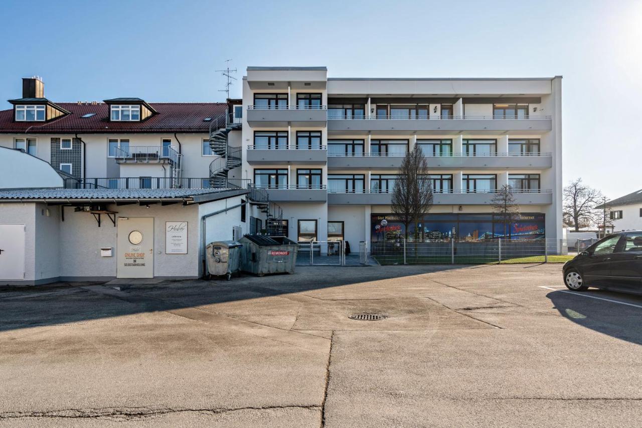 Huber Living Basic 106 Apartment Germering Bagian luar foto